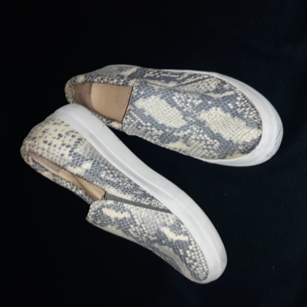 Vince Camuto Shoes